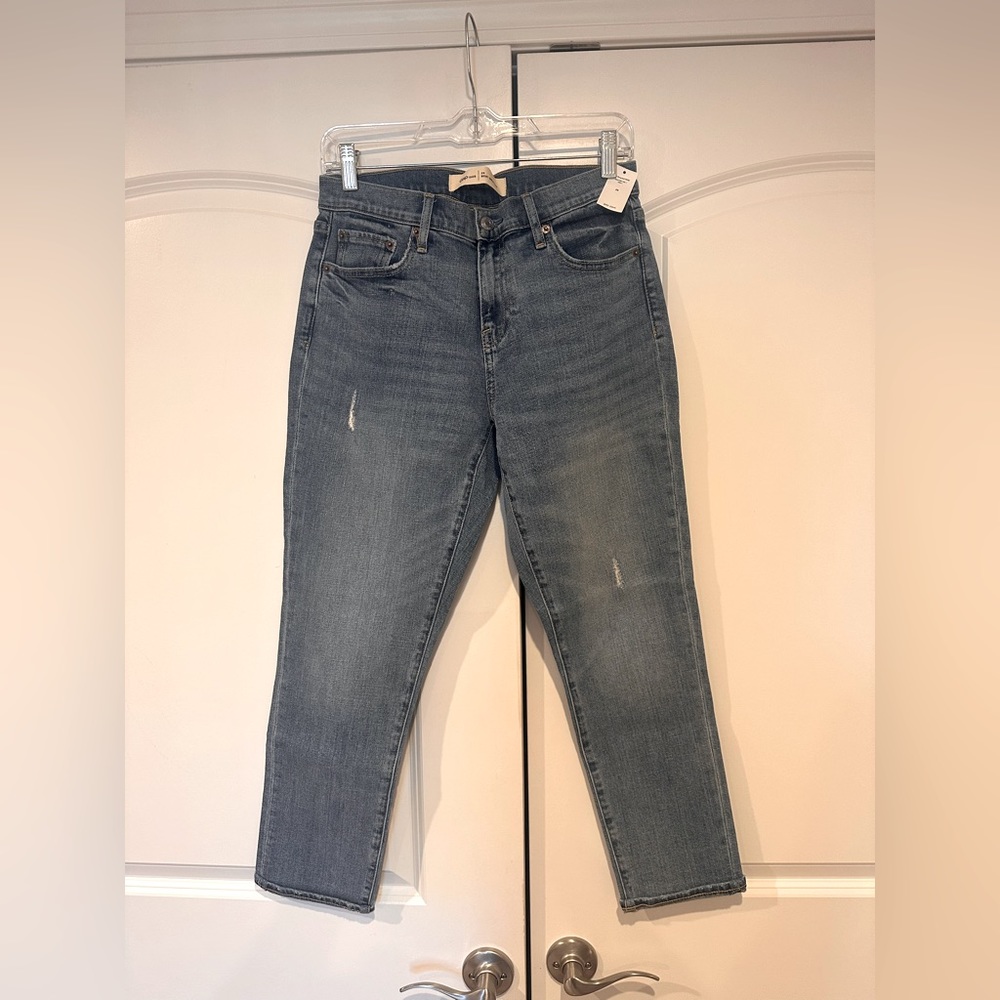 NWT - 1969 Best Girlfriend Jeans  medium wash, minor distressing